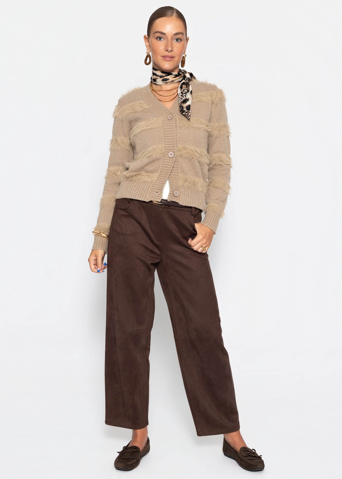 Cardigan avec des rayures duveteuses - taupe