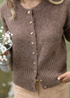 Gilet avec boutons en forme de cœur - marron