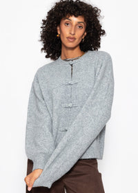 Gilet avec fermeture à nouer - gris