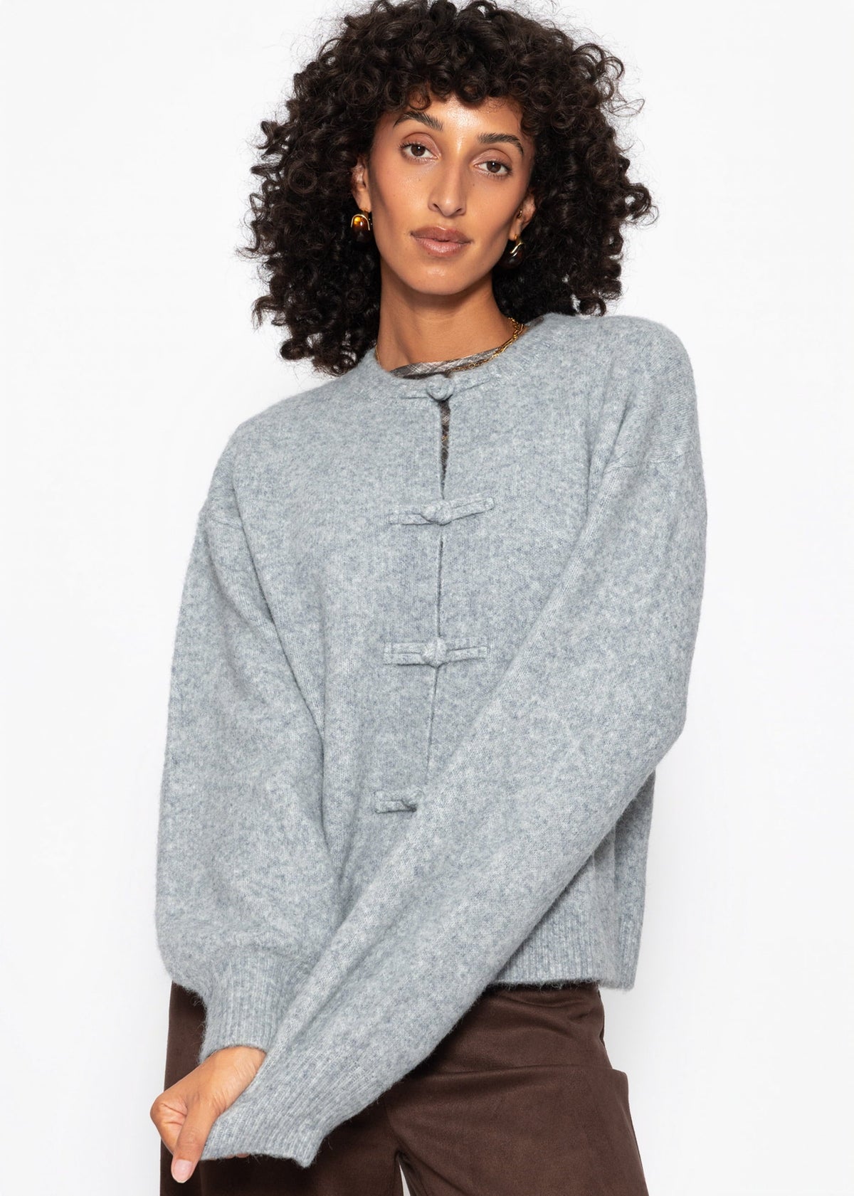 Gilet avec fermeture à nouer - gris