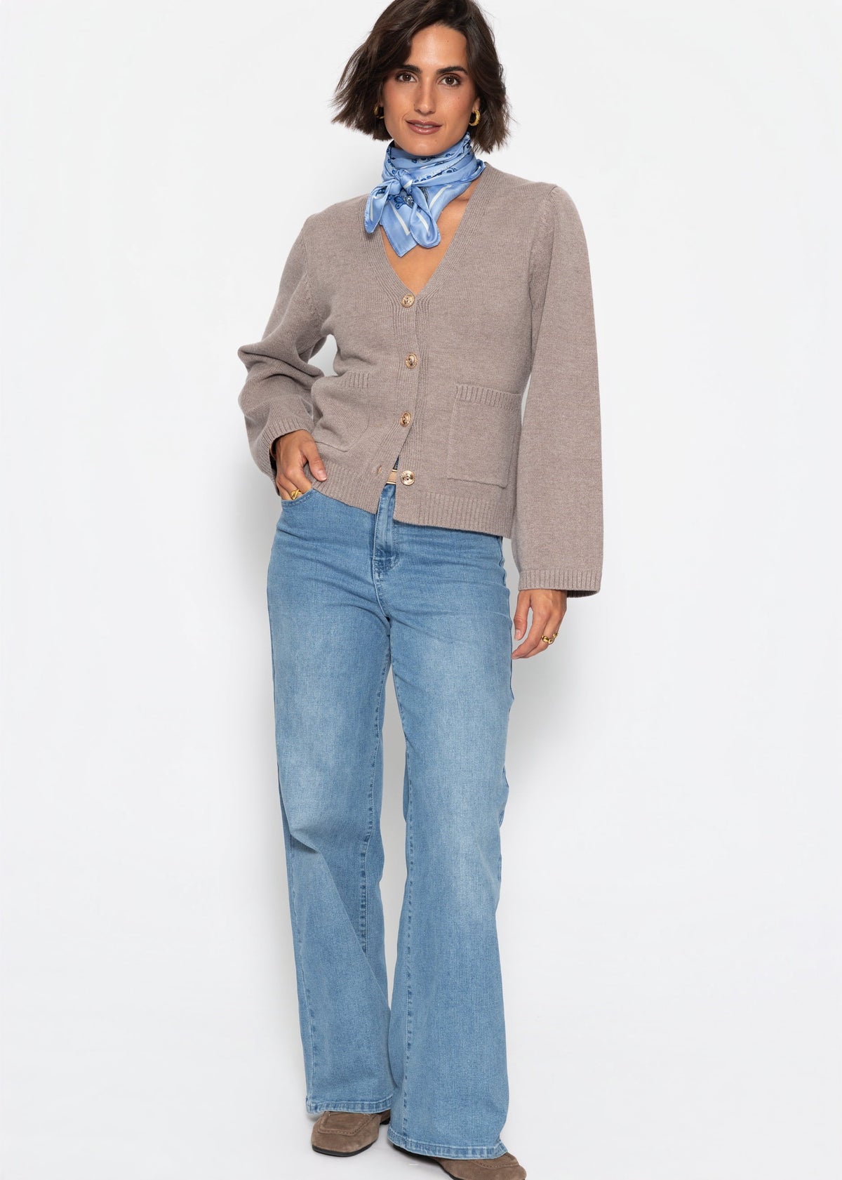 Gilet avec décolleté en V et boutons dorés - taupe