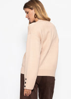 Pull en tricot avec détail de bouton - beige