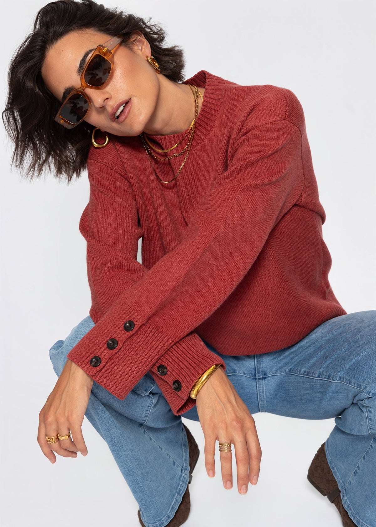 Pull en tricot avec détail de bouton - rouge rouille