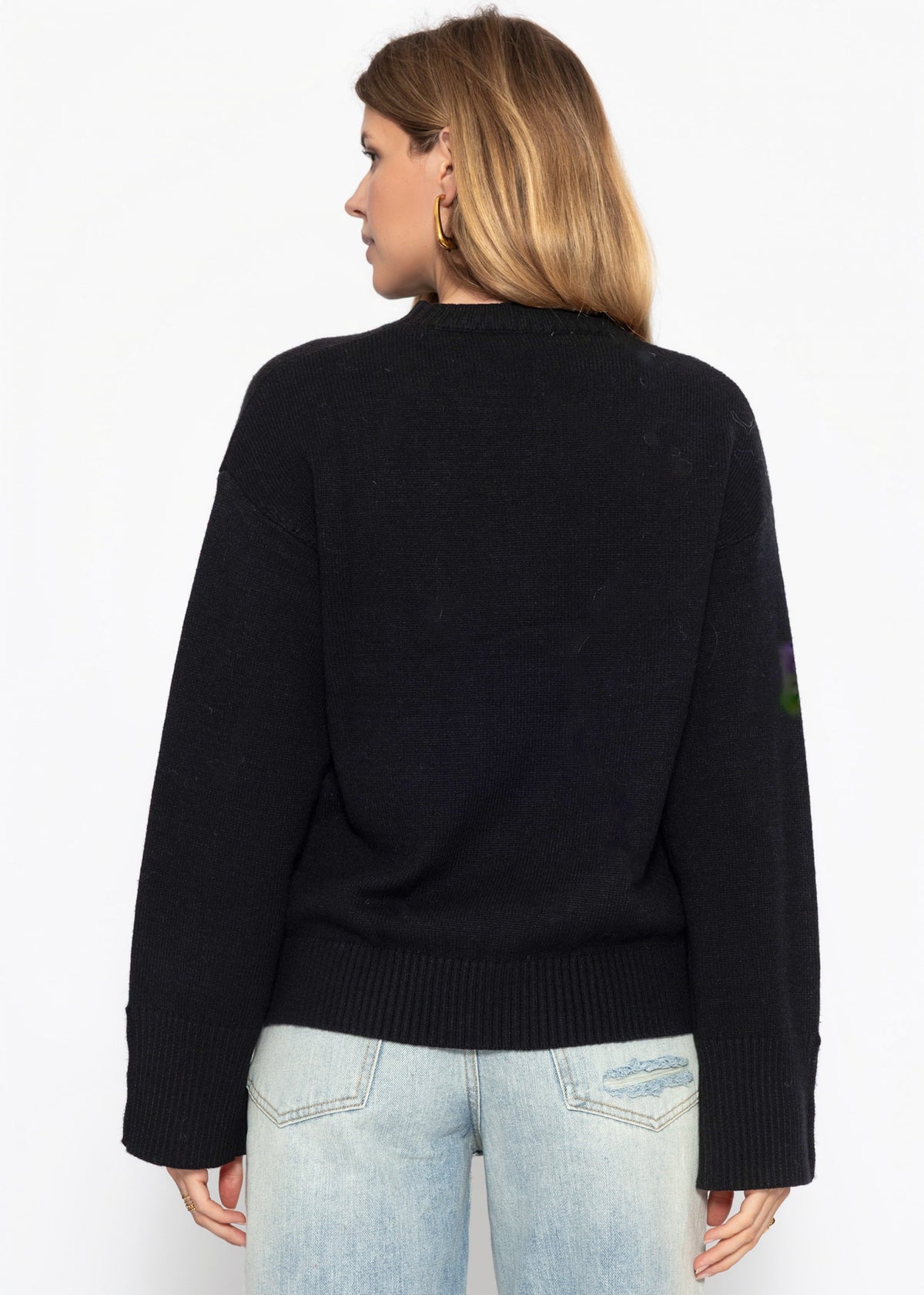 Pull en tricot avec détail de bouton - noir