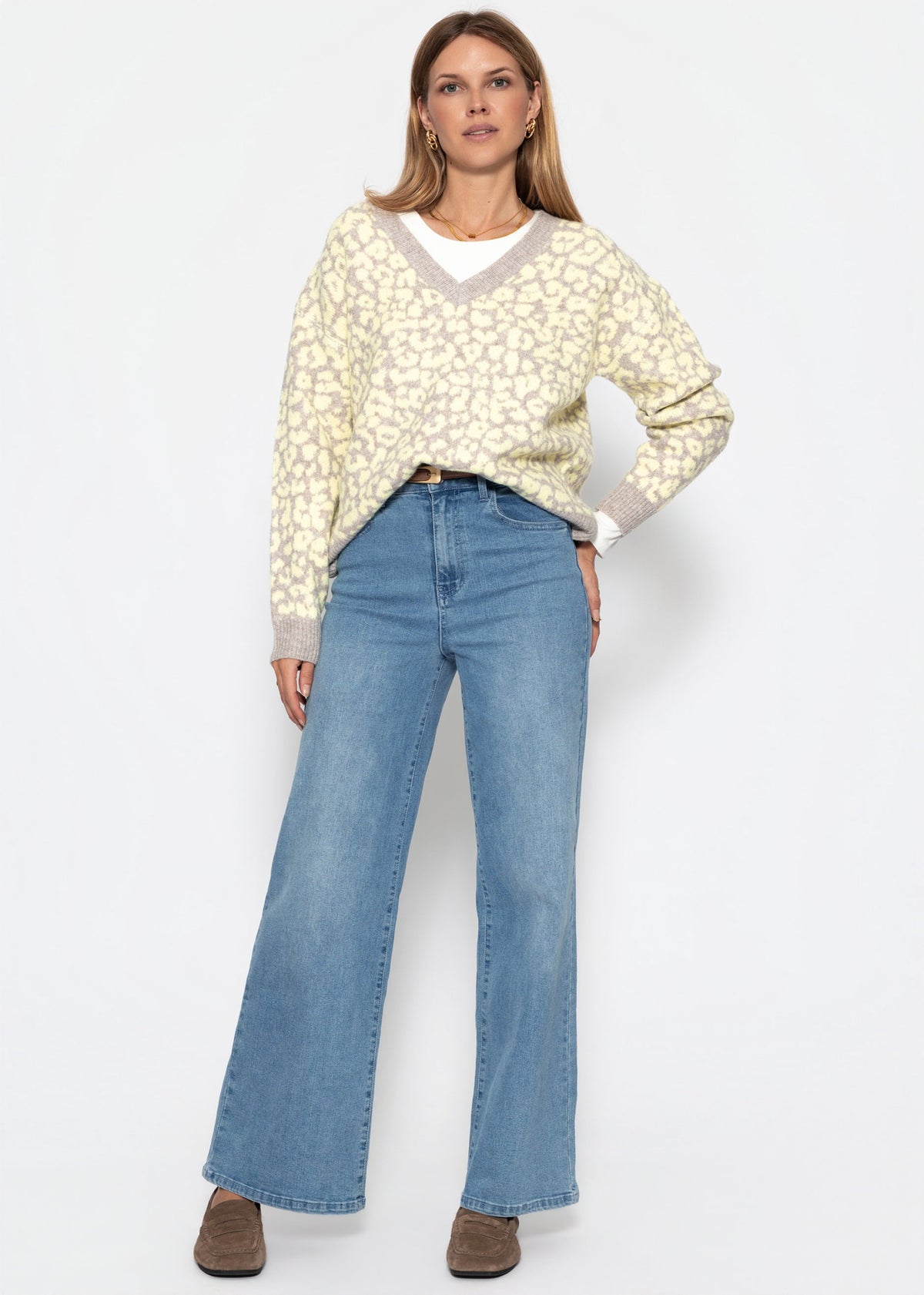 Pull en tricot à motif léopard - beige-jaune