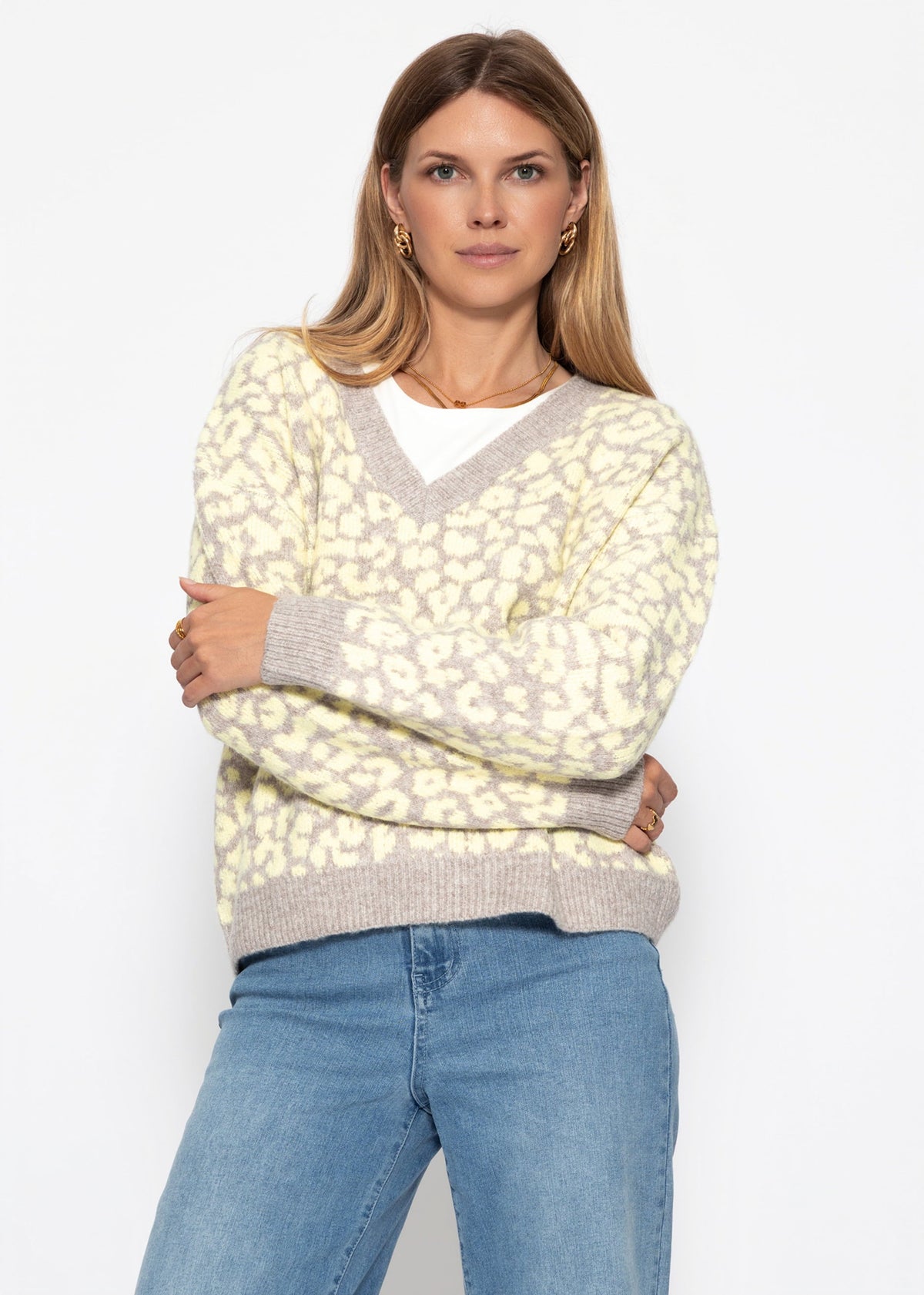 Pull en tricot à motif léopard - beige-jaune