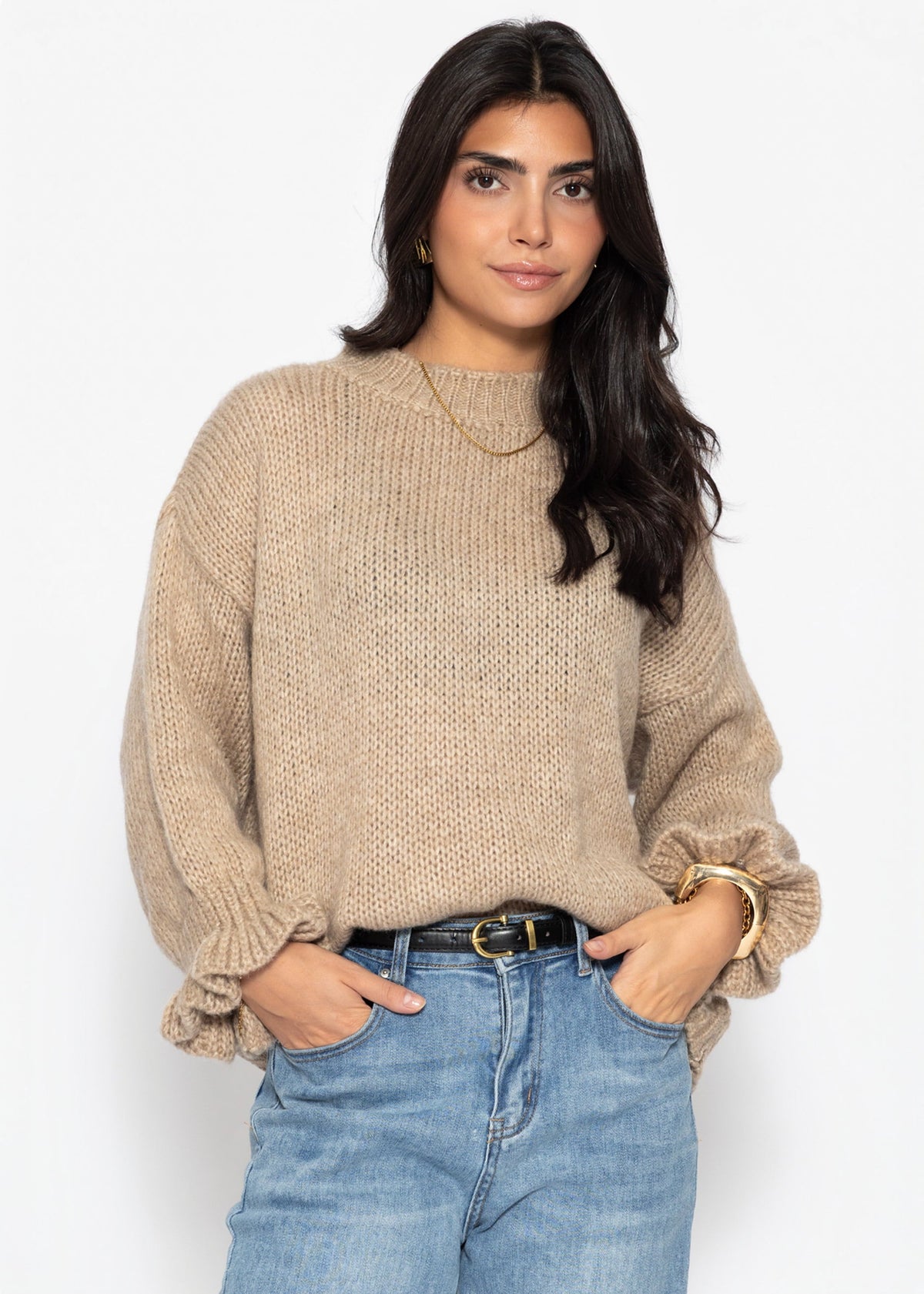 Pull en tricot avec manches à volants - beige