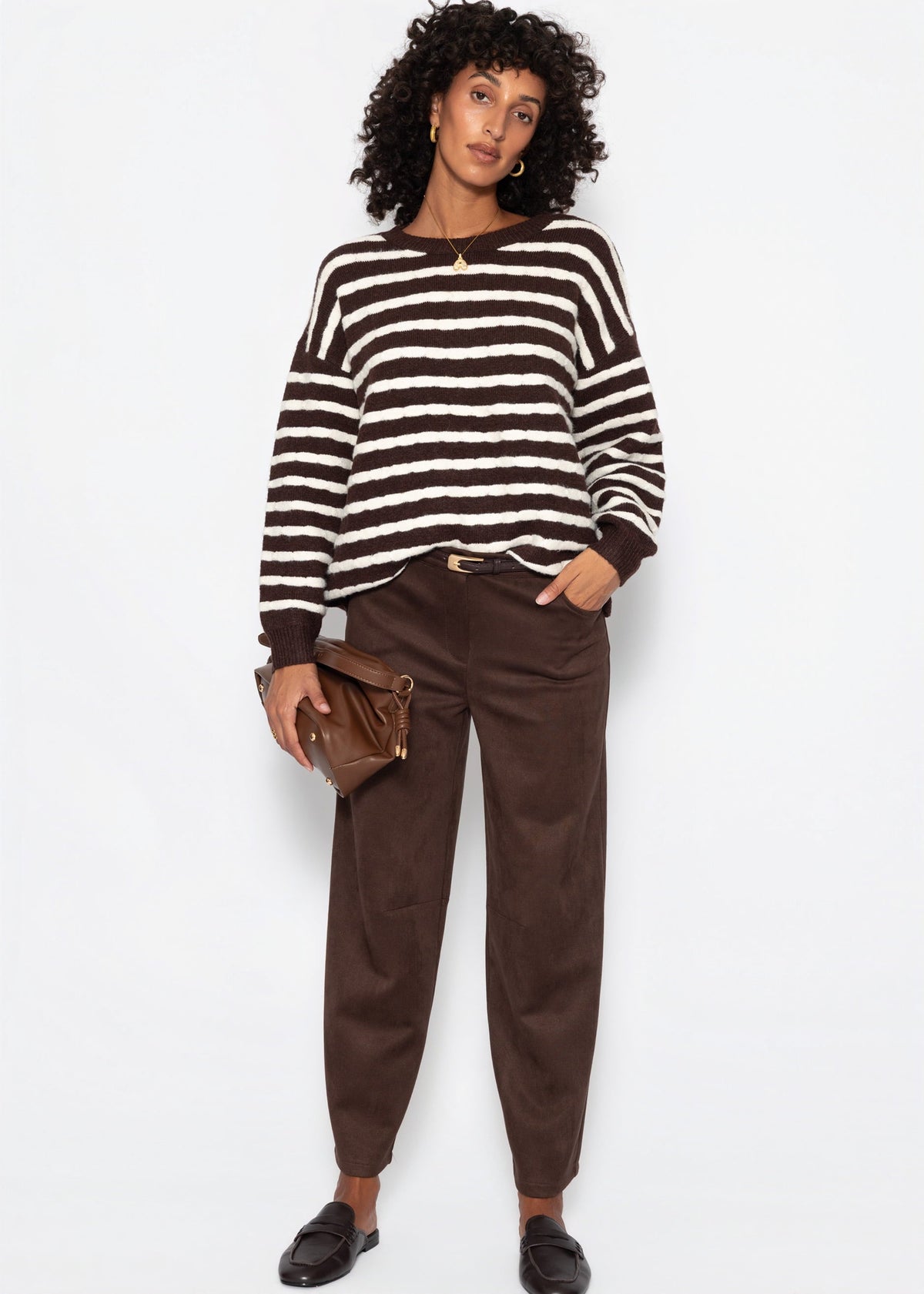 Pull en tricot avec design rayé - marron-blanc cassé