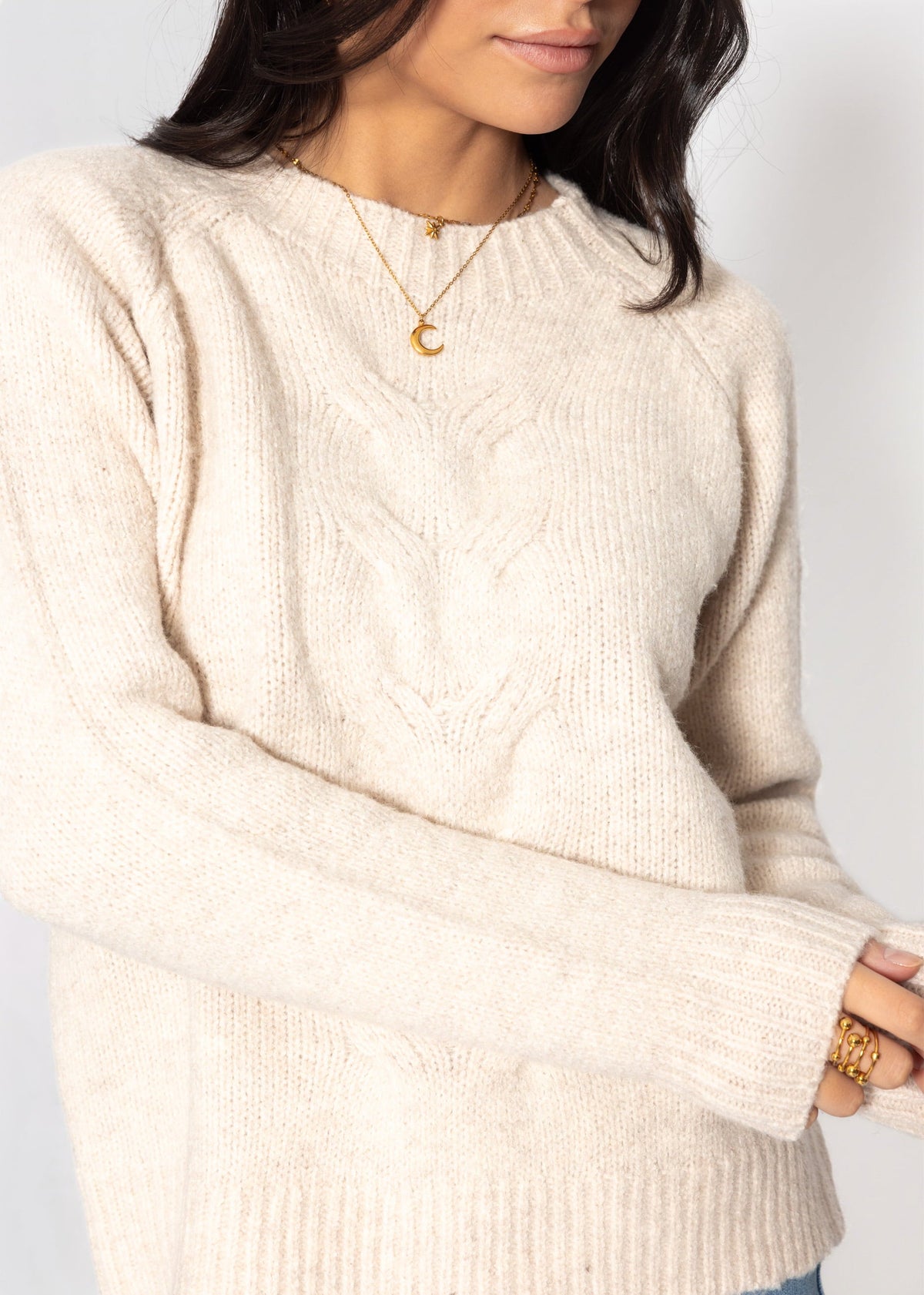 Pull en tricot avec motif en torsades - beige