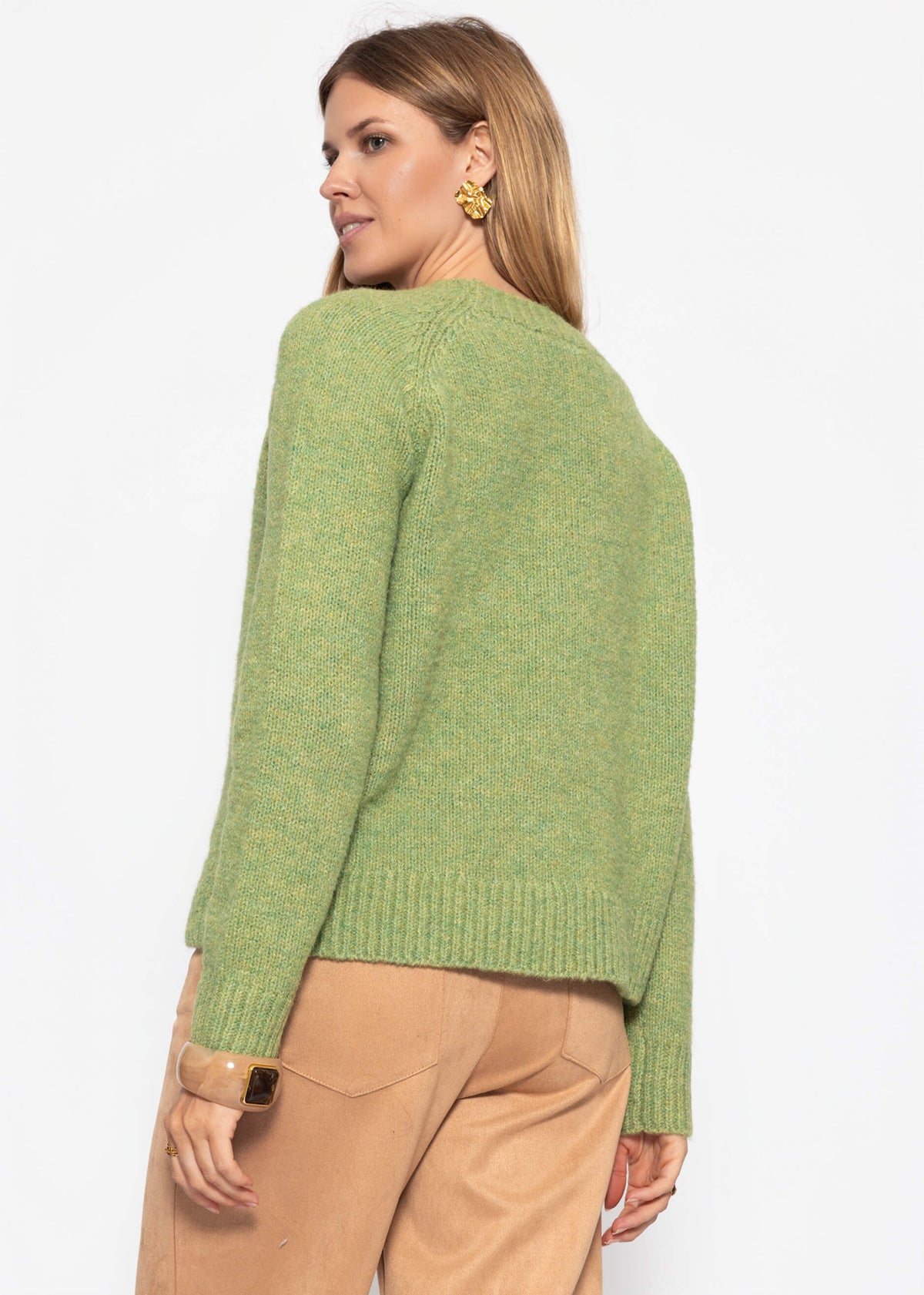 Pull en tricot avec motif en torsades - vert