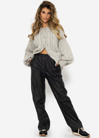 Super douce veste en tricot avec motif en torsade - gris clair