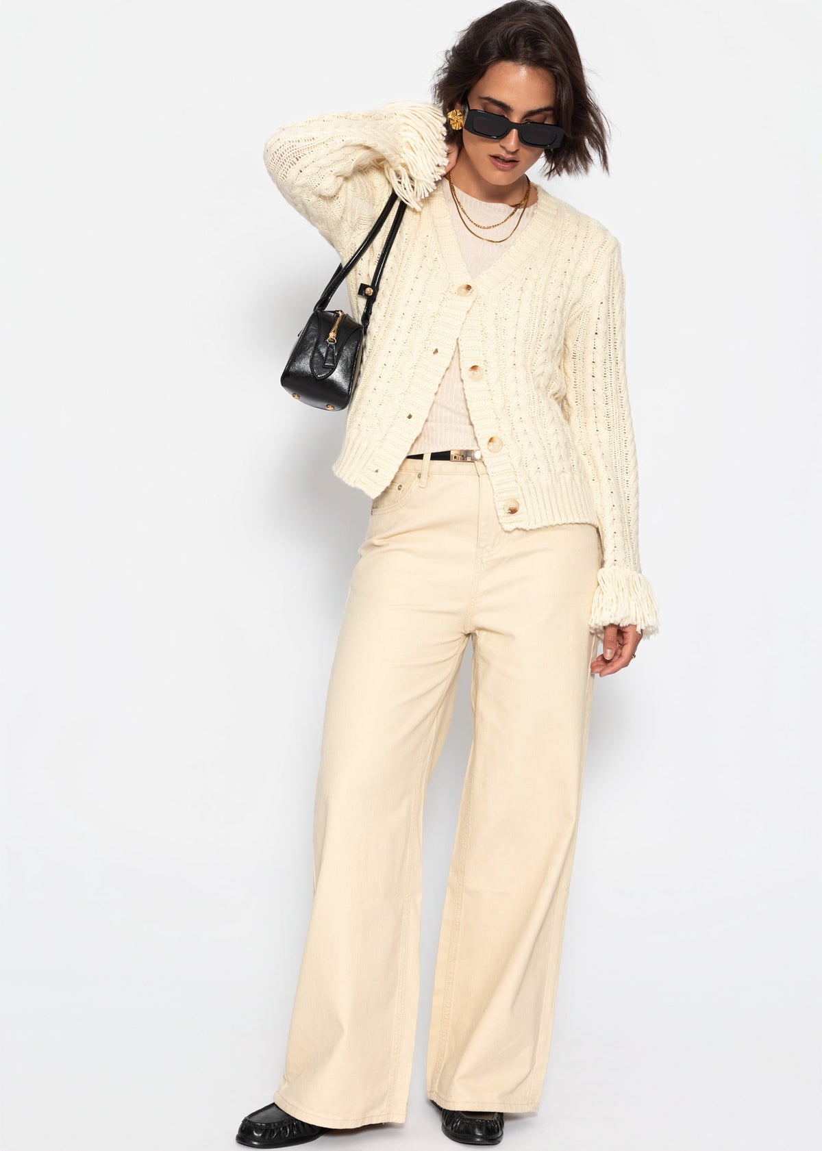Cardigan en tricot torsadé avec bordures à franges - blanc cassé